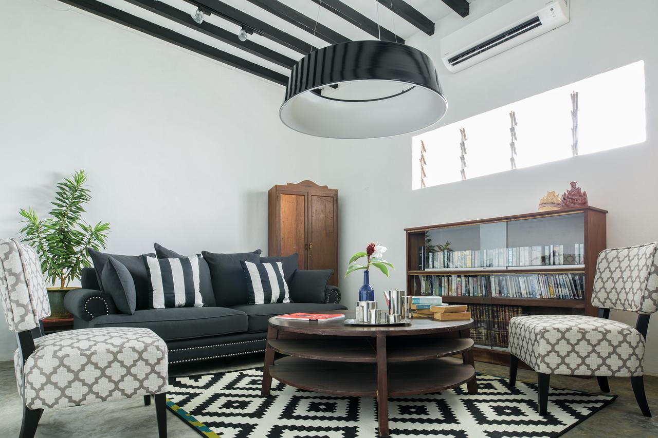 The Marian Boutique Lodging House Kuching Extérieur photo