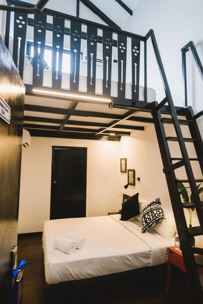 The Marian Boutique Lodging House Kuching Extérieur photo
